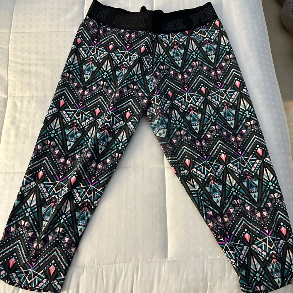 Cropped Design Yoga Pants by VS Pink